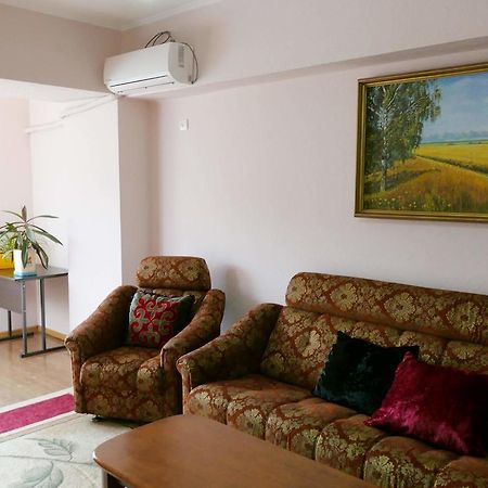 Bishkek Apartment Central Εξωτερικό φωτογραφία